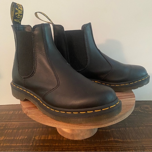 Dr. Martens Docs 2976 Quad Chelsea Black Leather Ankle Boots Size 9 US 41 EU - Picture 1 of 8